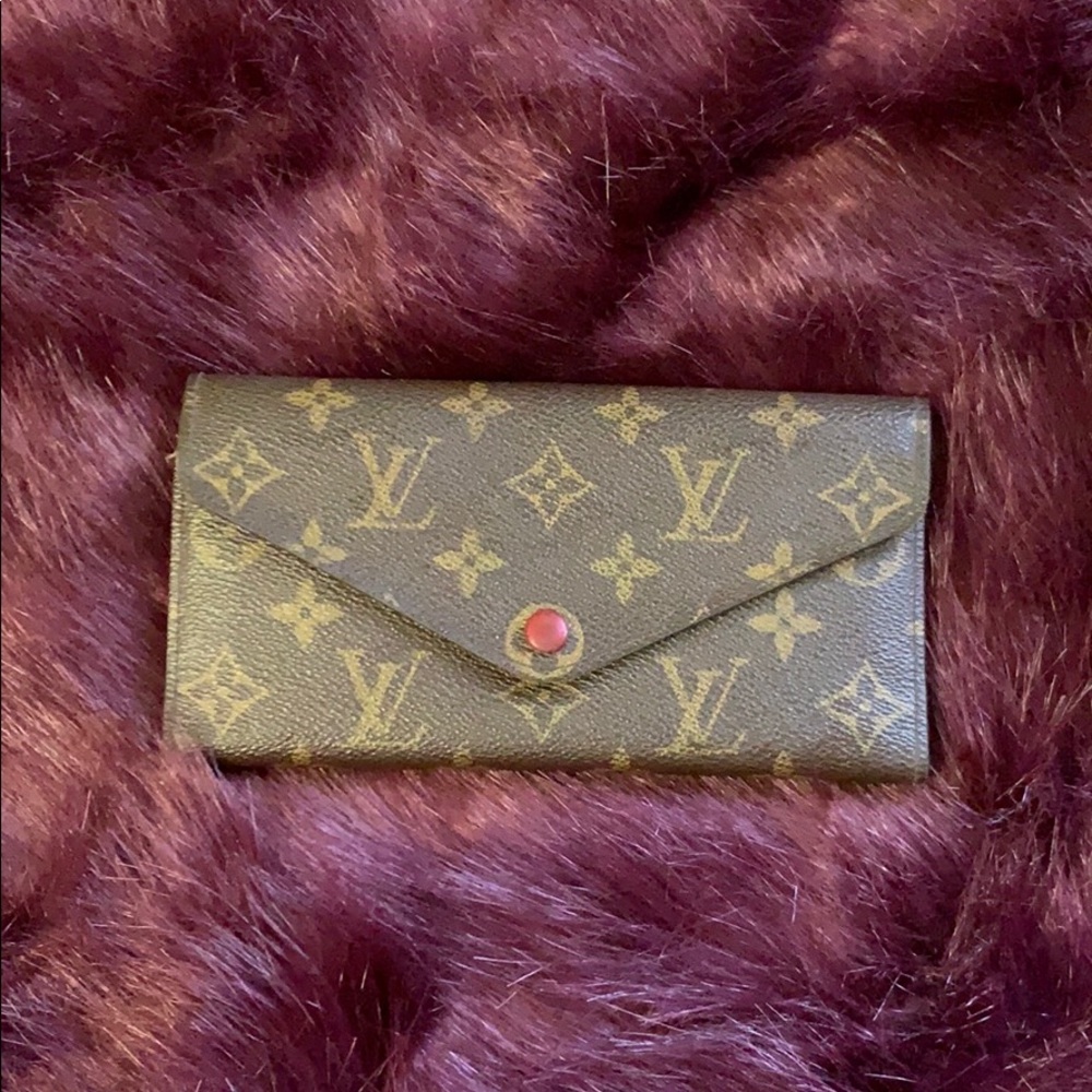 LV JOSEPHINE WALLET
